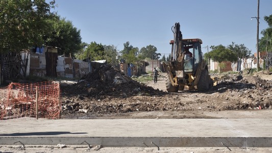 Jatón: “Estamos urbanizando un barrio que estaba totalmente olvidado”