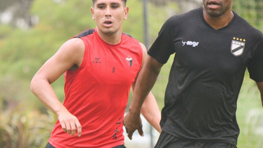 Colón derrotó a Danubio por 2 a 0 en un amistoso que se jugó en el Predio