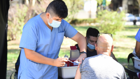 Siguen los vacunatorios móviles esta semana en la ciudad