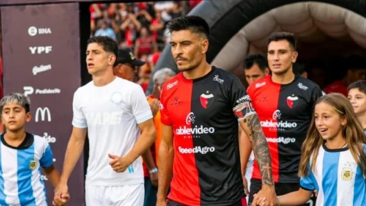 Colón cayó en el debut en la Liga de local frente a Lanús