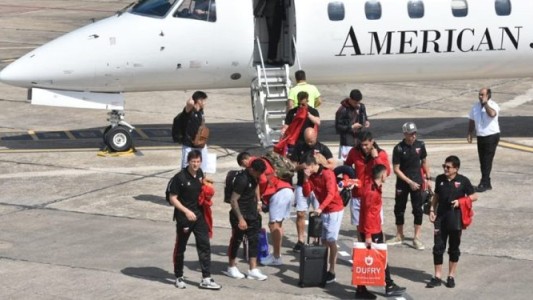 Colón ultima detalles para viajar en avión a Mendoza