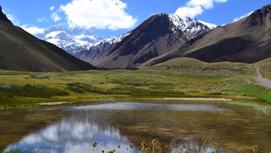 Tragedia en el Aconcagua: un andinista noruego se descompensó y murió cuando intentaba llegar a la cumbre