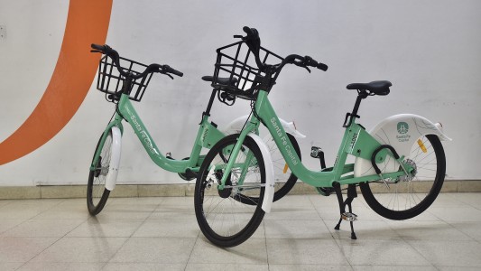 Presentan el sistema de "Las Bicis": 22 estaciones con 130 bicicletas públicas que funcionan con una app