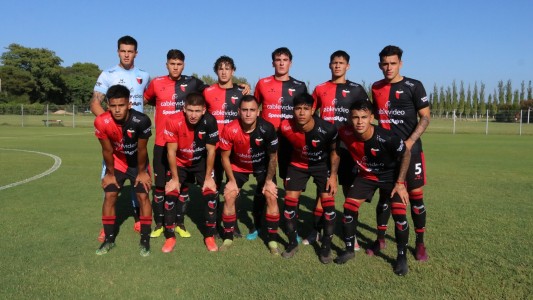Con el aliento de Brian Fernández desde la tribuna, la Reserva de Colón empató con Gimnasia