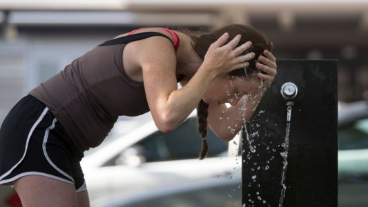 El calor no afloja en Santa Fe y se espera una máxima de 37° para este jueves