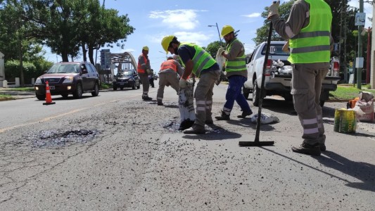 Trabajos de Vialidad Nacional en Santo Tomé sobre 7 de marzo