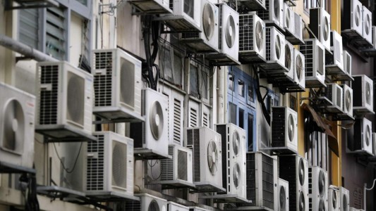 Por el calor extremo, la EPE operó en marzo 41% más energía que el año anterior