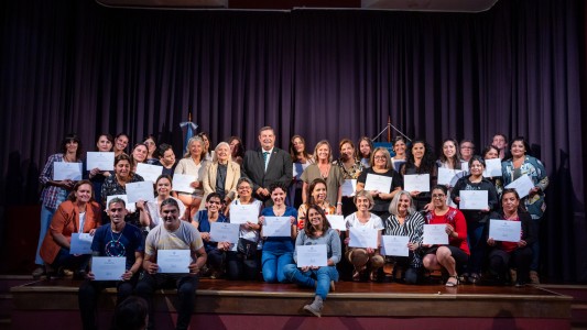 La UNL entregó certificados de competencias en oficios a 57 personas