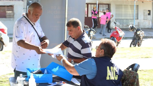 Santa Fe Más Cerca: el operativo interministerial se instrumenta  en barrio Barranquitas Oeste