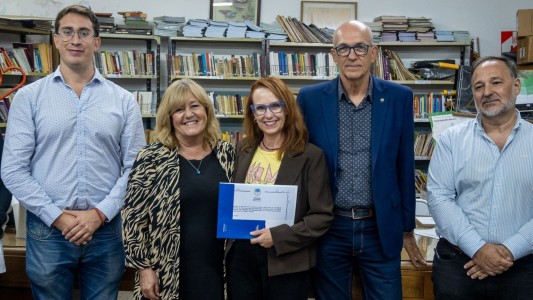 Continúa la entrega de aportes para establecimientos educativos de toda la provincia