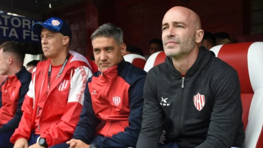 Mele vuelve al arco de Unión y Méndez planea más cambios para recibir a Lanús