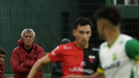 Tras su primera derrota como DT de Colón, Gorosito pidió "mantener los pies sobre la tierra"