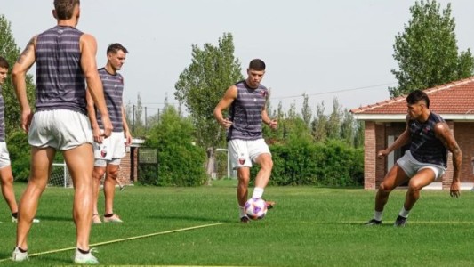 Colón apunta a Banfield y espera por Farías