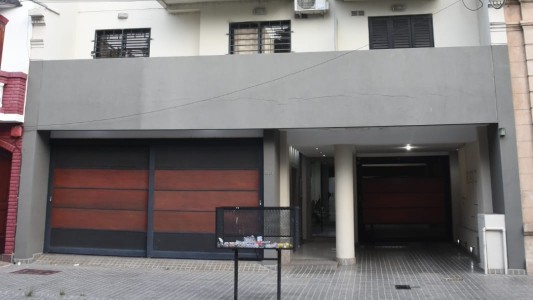 Vecinos frustraron un robo de “rompeportones” en un edificio de Barrio Constituyentes