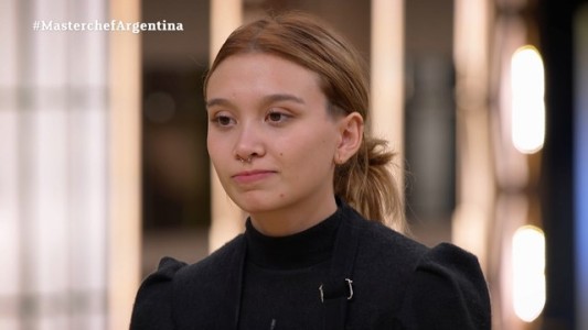 En una noche de mucha tensión y a puro llanto, Delfina se despidió de Masterchef