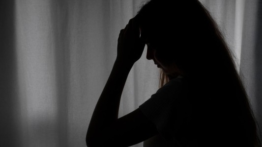 Argentina impulsa la "vigilancia epidemiológica" de los intentos de suicidio: cómo se trabaja en Santa Fe