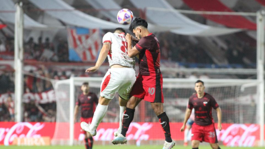 A Colón se le escapó el partido sobre la hora en Córdoba