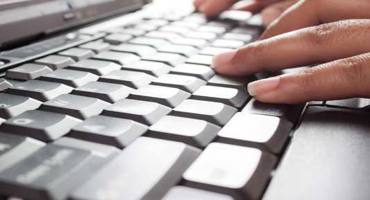 Ciberdelito: 7 de cada 10 santafesinos desconoce cómo prevenir las estafas