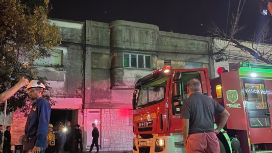Incendio en un local de venta de acrílicos