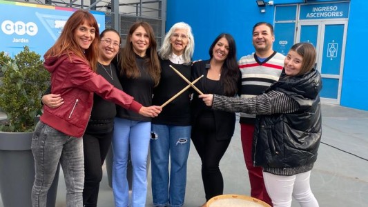 Diversidad, qué ves cuando me ves: “Nueva versión del himno nacional en lengua de señas”