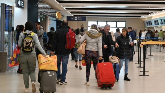 780 mil turistas viajarán en transporte público por el fin de semana XXL