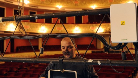 La Municipalidad renovó el sistema eléctrico del Teatro Municipal 1 de Mayo