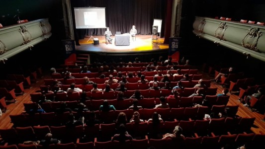 Vuelven las clases presenciales de la Escuela de Oficios Artísticos