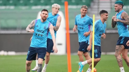 Último entrenamiento de Argentina antes del duelo con Australia