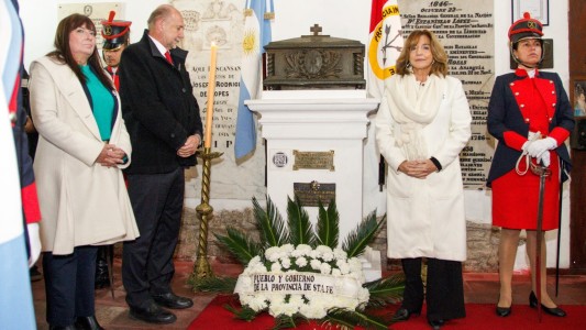 Perotti encabezó el acto por el 185 Aniversario del Fallecimiento del Brigadier López