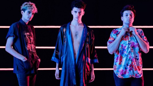 Llega "Usted Señalemelo" al escenario de Tribus Club de Arte