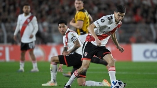 Sin brillar, River logró el triunfo ante The Strongest para pasar a octavos