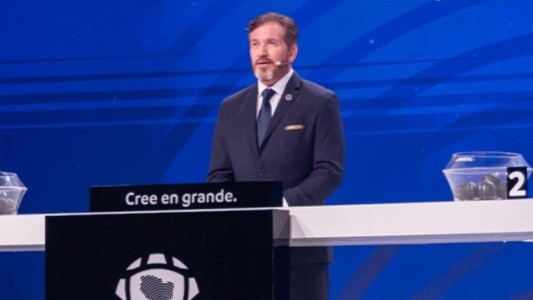 El presidente de la CONMEBOL repudió el racismo en el fútbol: "No hay lugar para las personas que cometen estos actos"