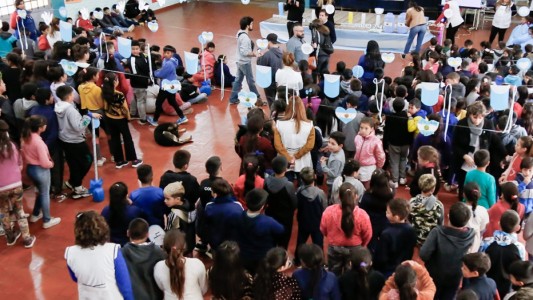 La campaña “Juntá, reciclá, transformá” se instaló en la escuela 1109 de Yapeyú