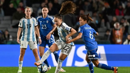 Mundial femenino: la Selección argentina no pudo con Italia y perdió 1 a 0 en el debut