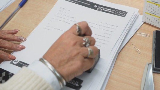 La fe de vida puede seguir tramitándose en dependencias municipales