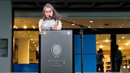 Rosario: la escritora Selva Almada inauguró la Feria Internacional del Libro
