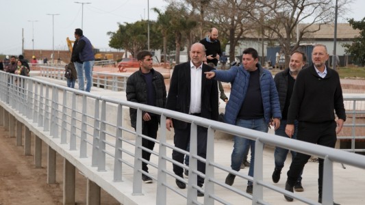 Perotti recorrió e inauguró obras en el departamento Constitución