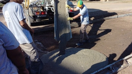 Trabajos de bacheo, iluminación y mantenimiento previstos para este lunes 11