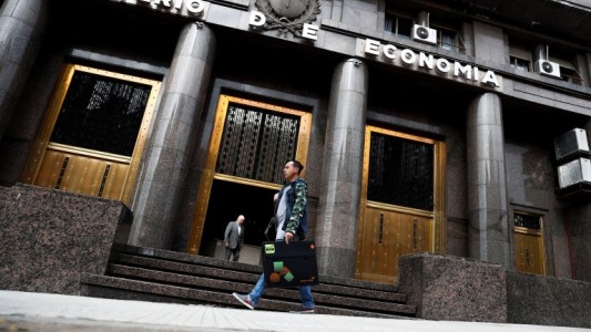 La Argentina le pagó US$ 190 millones al Club de París y aumenta la presión sobre el tipo de cambio