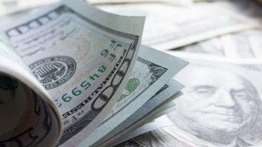 Dólar por las nubes: cómo impacta en la economía y qué hacer con los ahorros