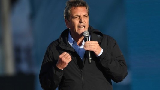 Massa se reunirá este mediodía con gobernadores de 18 provincias