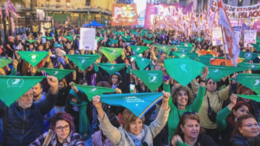 Organizaciones feministas realizarán una marcha para "defender los derechos conquistados", tras el triunfo de Milei