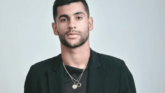 Cuti Romero debutó como modelo