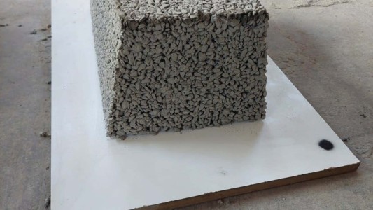 Un egresado de la UTN diseñó un "filtro de hormigón"