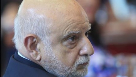 Barra dijo que "van a ser derrotados" los amparos contra el DNU de Milei