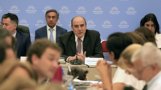 Debates por la Ley Ómnibus: Francos admitió cambios por "errores de redacción"