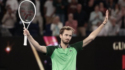 Medvedev venció a Zverev y jugará la final en Australia ante Sinner