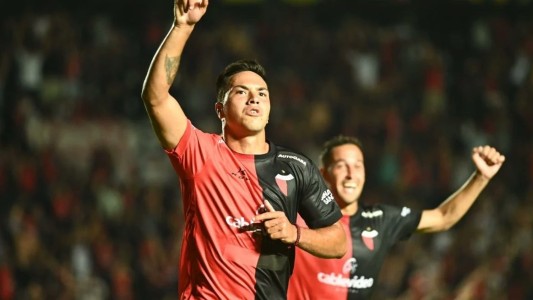 Colón aprobó el primer examen: ganó en su debut en el torneo de ascenso