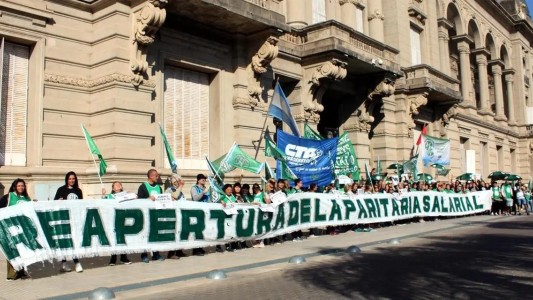 Paritarias: Hoy responde ATE, los docentes sigue de paro y ayer UPCN aceptó la propuesta