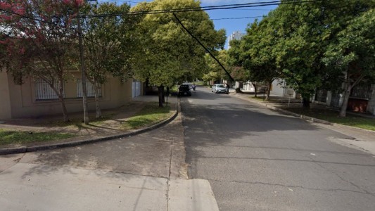 Le robaron el auto a un hombre mientras estaba en la cancha de Colón